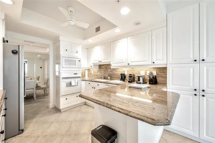 7225 Pelican Bay Blvd 2004, Naples, Florida 34108