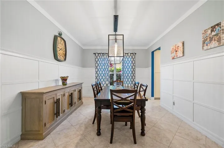 6717  Marbella  LN, Naples, FL 34105