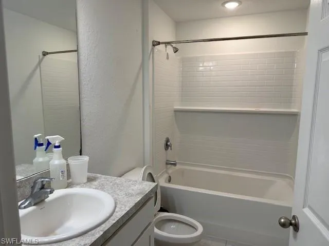 3113 74th St W, Lehigh Acres, Florida 33971