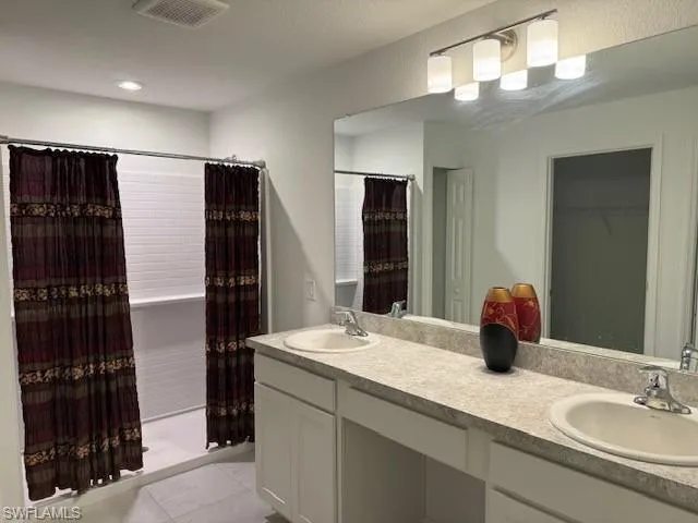 3113 74th St W, Lehigh Acres, Florida 33971