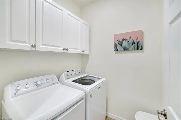 2072  Wellington  ST, Naples, FL 34120