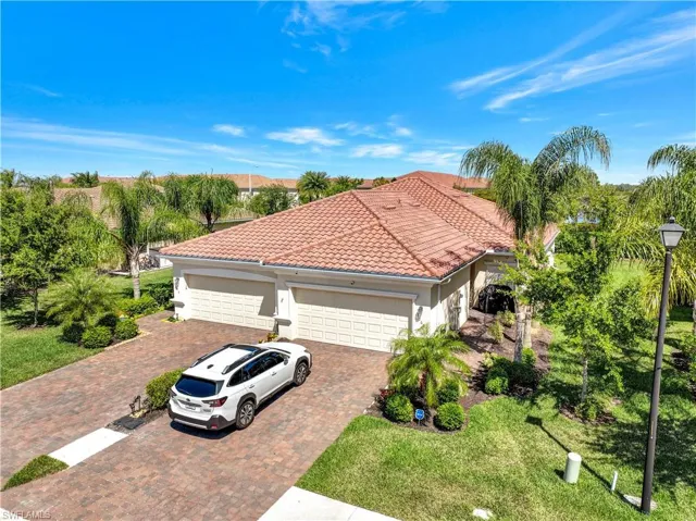 2072  Wellington  ST, Naples, FL 34120