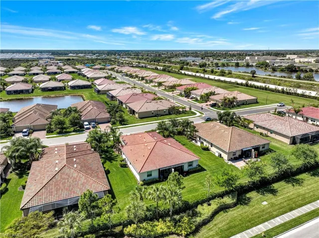 2072  Wellington  ST, Naples, FL 34120