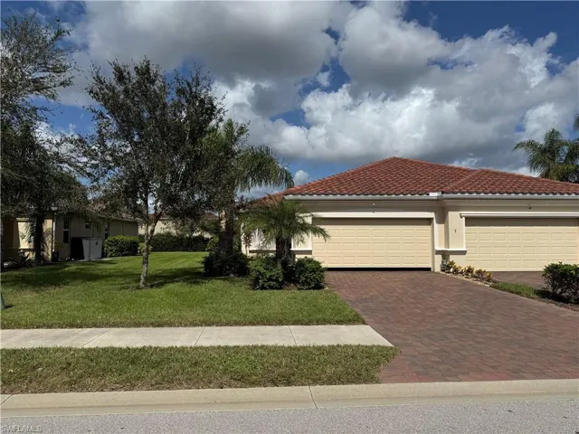2072  Wellington  ST, Naples, FL 34120