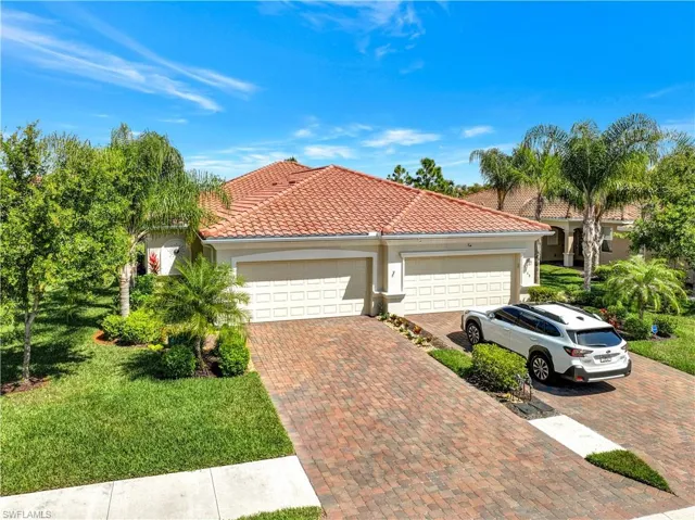 2072  Wellington  ST, Naples, FL 34120