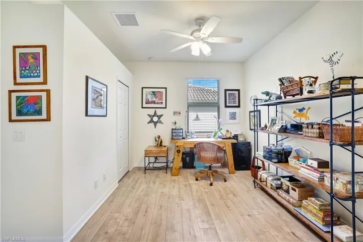 2072  Wellington  ST, Naples, FL 34120