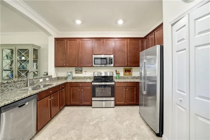 2072  Wellington  ST, Naples, FL 34120