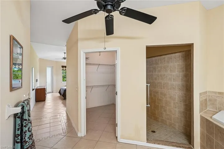 3761 35th Ave Ne, Naples, Florida 34120