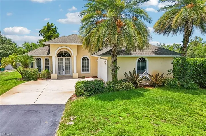 3761 35th Ave Ne, Naples, Florida 34120