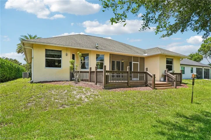 3761 35th Ave Ne, Naples, Florida 34120