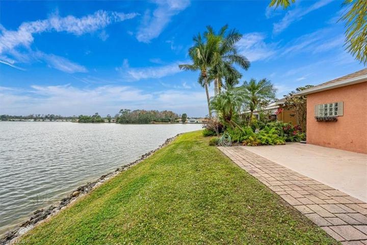 10726  Parrot Cove  CIR, Estero, FL 33928