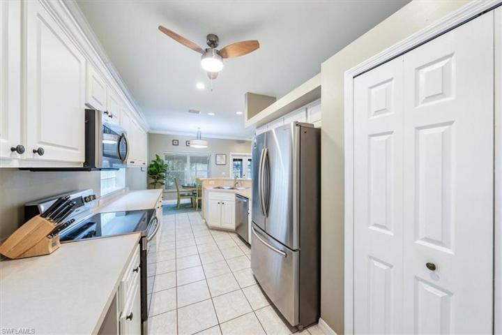 10726  Parrot Cove  CIR, Estero, FL 33928