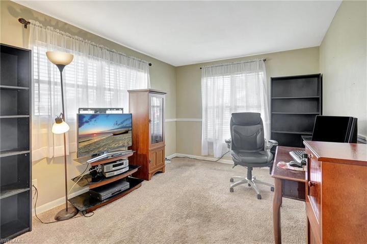 3830 SE 12th PL, CAPE CORAL FL 33904