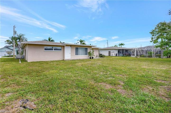 3830 SE 12th PL, CAPE CORAL FL 33904