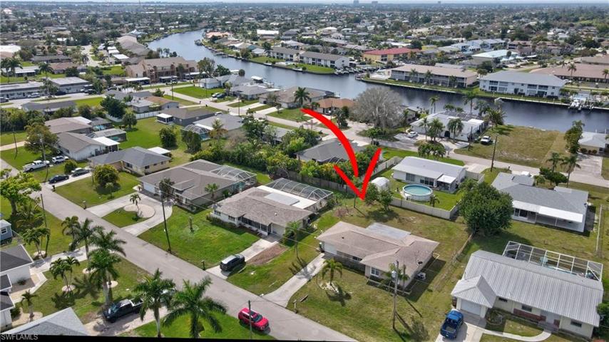 3830 SE 12th PL, CAPE CORAL FL 33904
