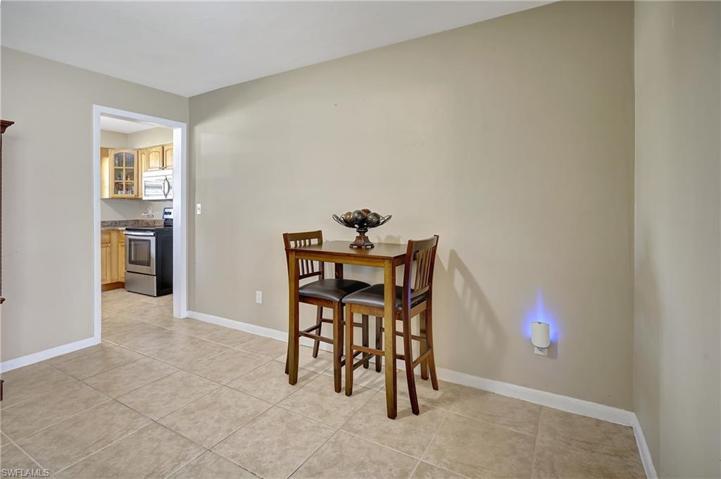 3830 SE 12th PL, CAPE CORAL FL 33904