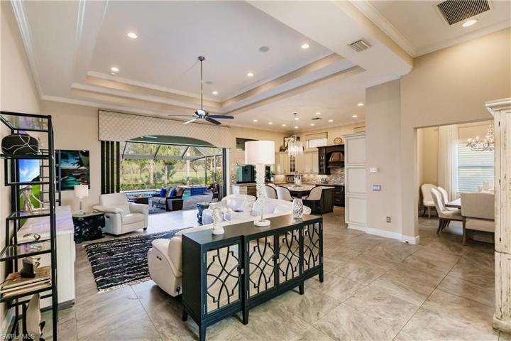Kitchen & Dining Room