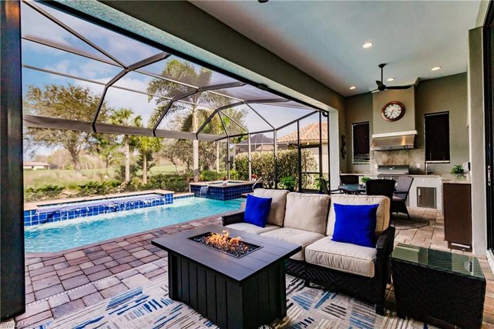 Expansive Lanai with Seating and Dining Areas