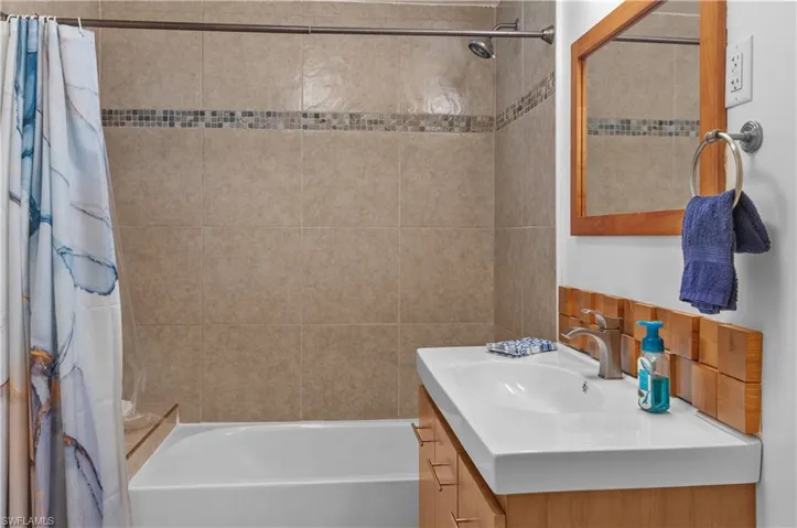 Bathroom #2