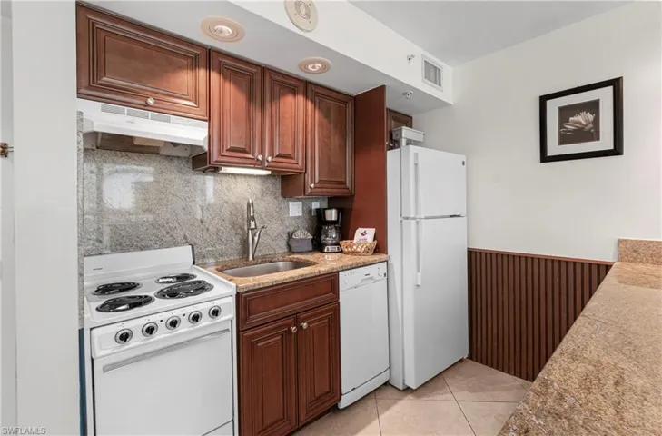 8771 Estero Blvd 907, Bonita Springs, Florida 33931