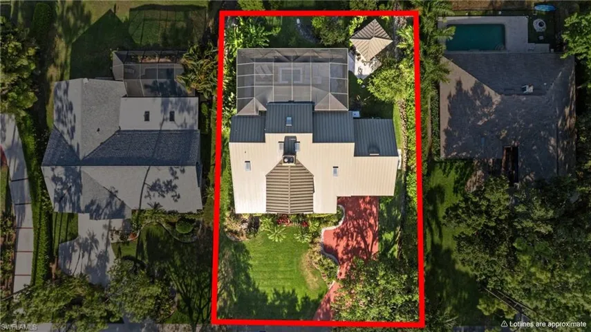 5700 Waxmyrtle Way, Naples, Florida 34109