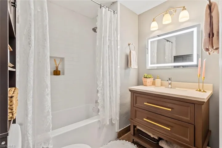 5091 Muddy Ln, Fort Myers, Florida 33905