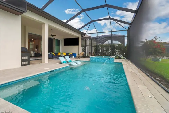 3753  Sapphire Cove  CIR, Naples, FL 34114
