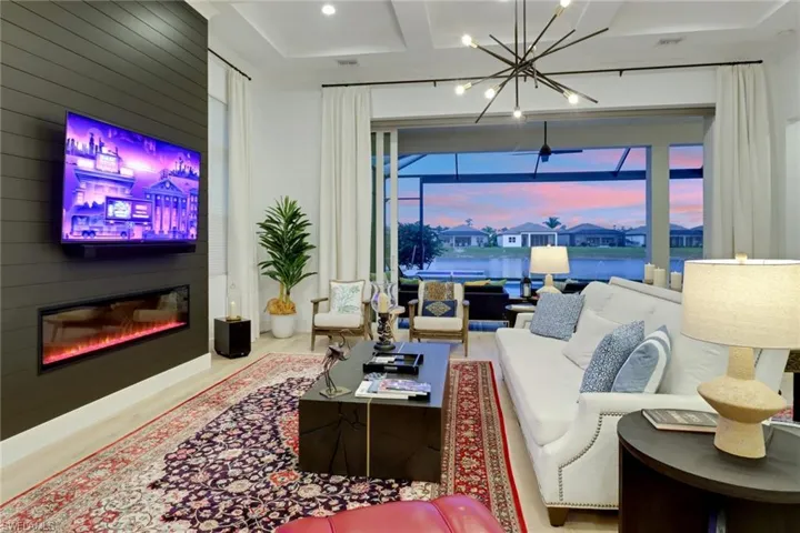 3753  Sapphire Cove  CIR, Naples, FL 34114