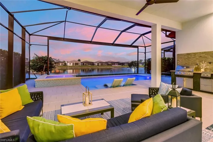 3753  Sapphire Cove  CIR, Naples, FL 34114