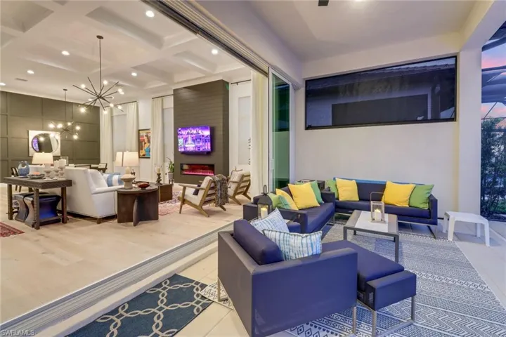 3753  Sapphire Cove  CIR, Naples, FL 34114