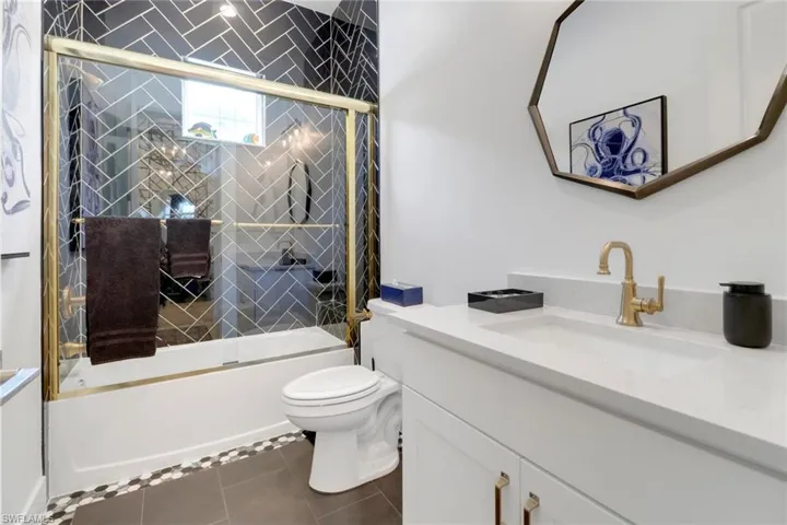 3753  Sapphire Cove  CIR, Naples, FL 34114