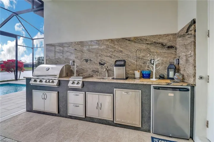 3753  Sapphire Cove  CIR, Naples, FL 34114