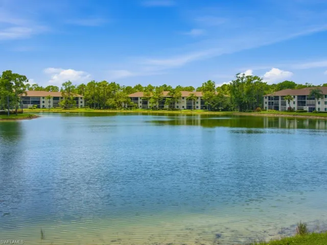 5784 Deauville Cir B204, Naples, Florida 34112