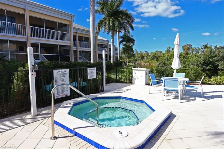 6131 Pelican Bay Blvd I4, Naples, Florida 34108