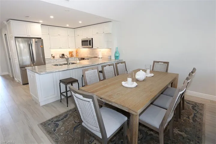 6131 Pelican Bay Blvd I4, Naples, Florida 34108