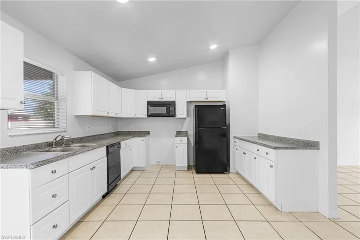2616 Nw 9th Ter, Cape Coral, Florida 33993