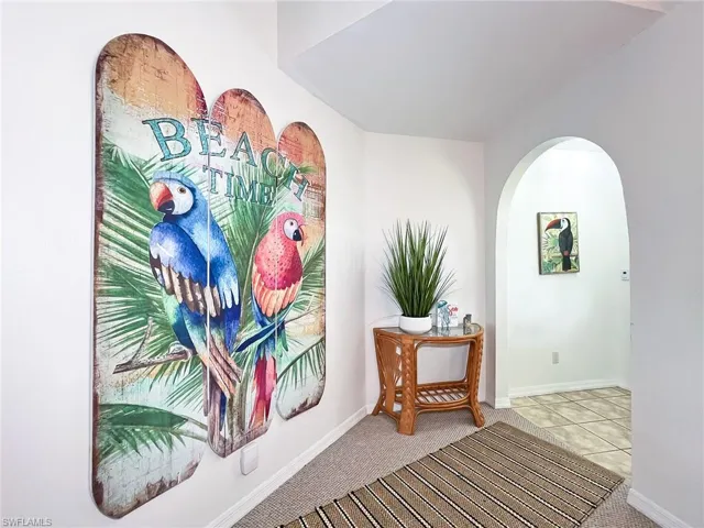 Corridor with light carpet