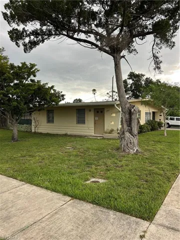 3904 La Palma St, Fort Myers, Florida 33901