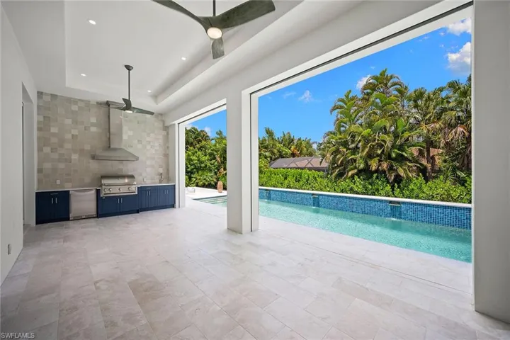 623 Park Shore Dr, Naples, Florida 34103