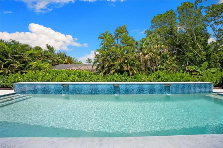 623 Park Shore Dr, Naples, Florida 34103