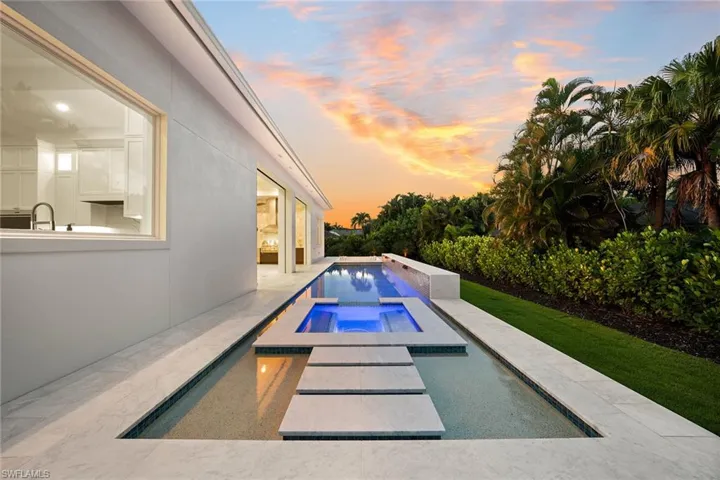 623 Park Shore Dr, Naples, Florida 34103
