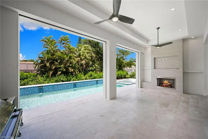 623 Park Shore Dr, Naples, Florida 34103