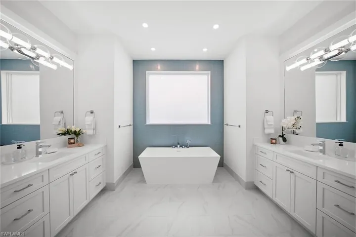 623 Park Shore Dr, Naples, Florida 34103