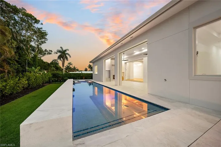 623 Park Shore Dr, Naples, Florida 34103