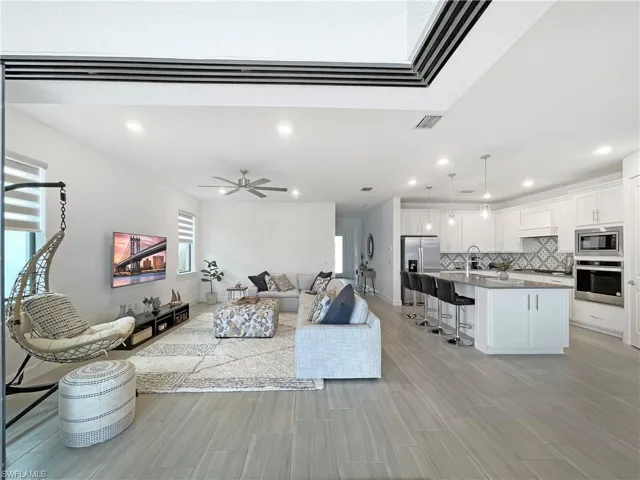 2057 Yellowfin Cir, Naples, Florida 34114
