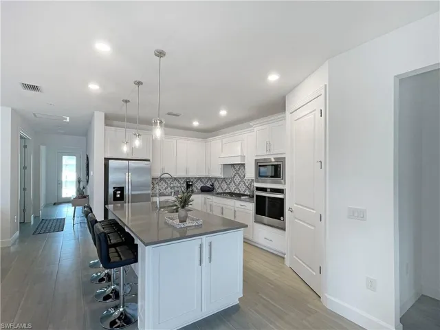 2057 Yellowfin Cir, Naples, Florida 34114