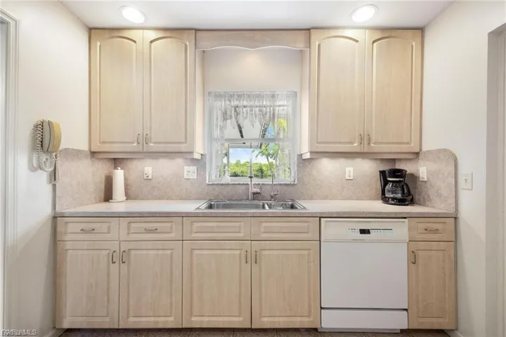 2030 Ft Denaud Road, LaBelle, FL 33935