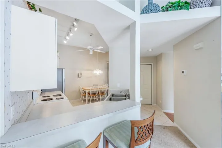 1036  Mainsail  DR, Naples, FL 34114