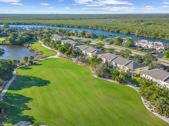 1036  Mainsail  DR, Naples, FL 34114