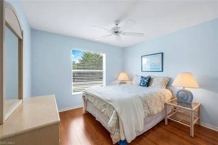 1036  Mainsail  DR, Naples, FL 34114